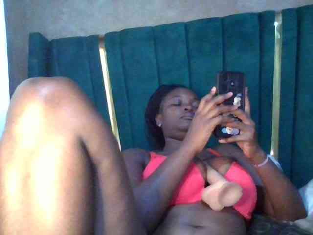 Lovelydoll34 webcam