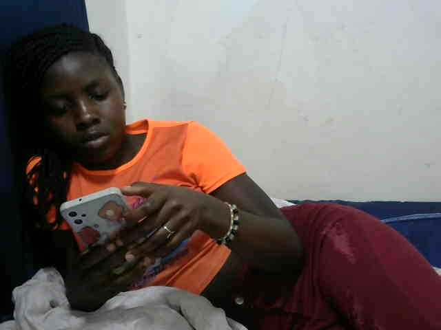  Shaz33 chat room