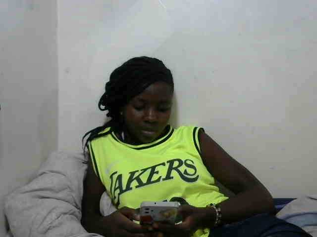  Shaz33 chat room