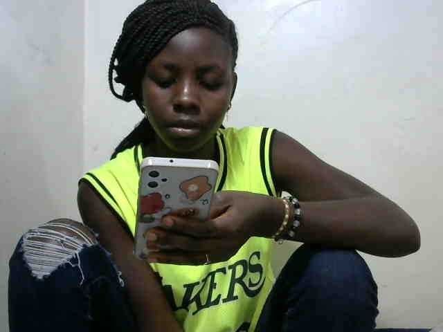  Shaz33 chat room