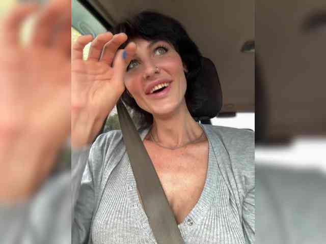 Viktoriia35 Live Webcam on BongaCams