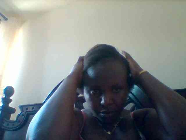 petitehotty webcam