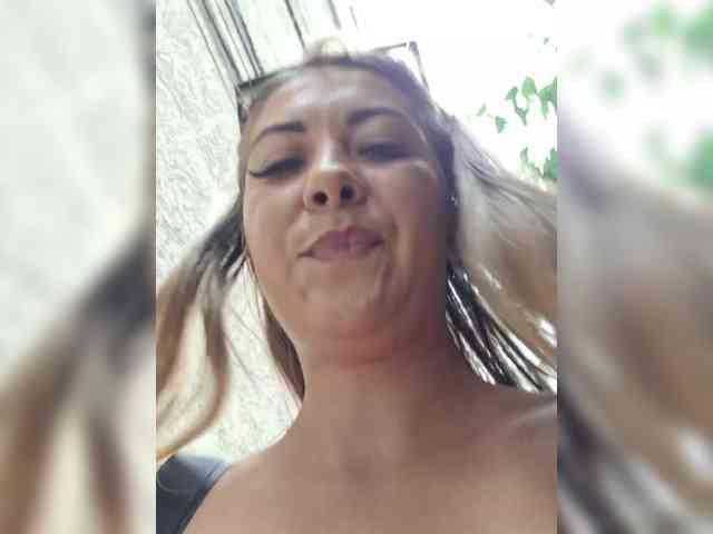 Riskygirl webcam
