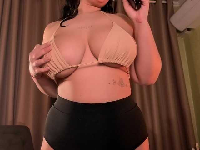 honeybrownie's BongaCams show and profile