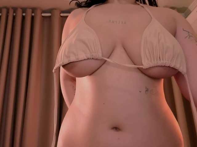 honeybrownie's BongaCams show and profile