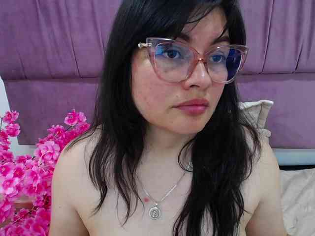 LexaskyZafiro webcam