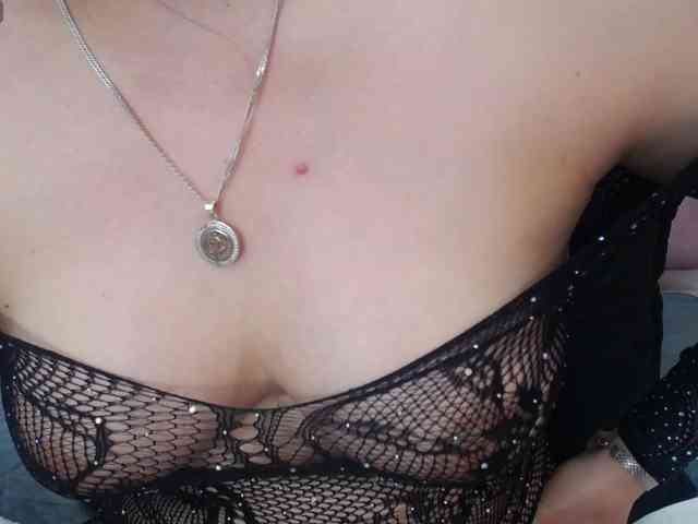 LexaskyZafiro webcam