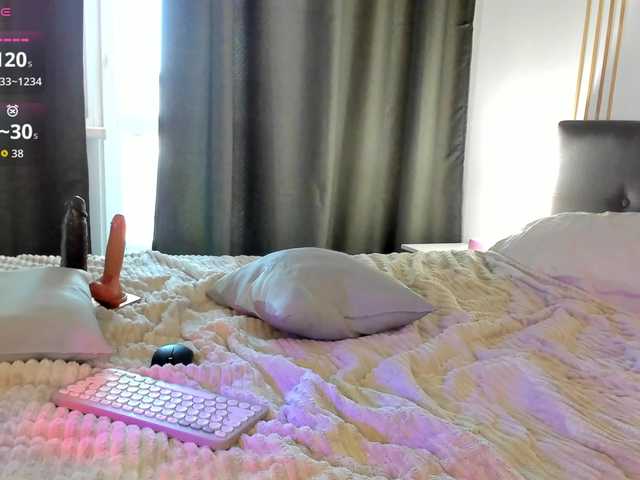 Luckydicewow's BongaCams show and profile