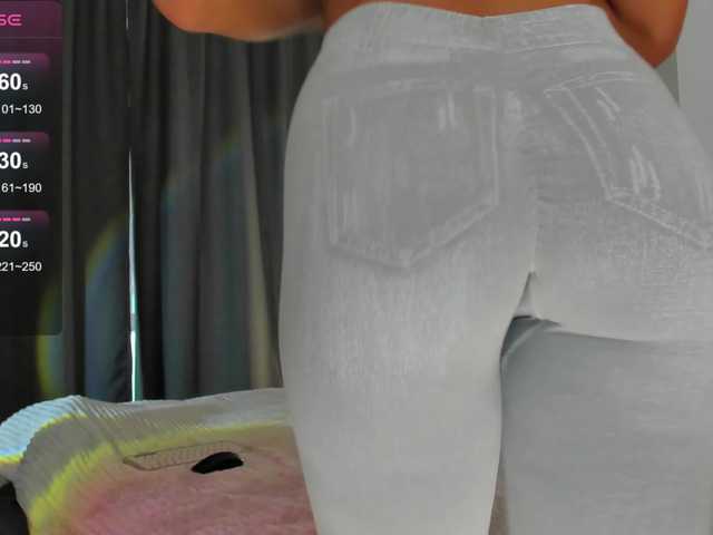 Luckydicewow's BongaCams show and profile