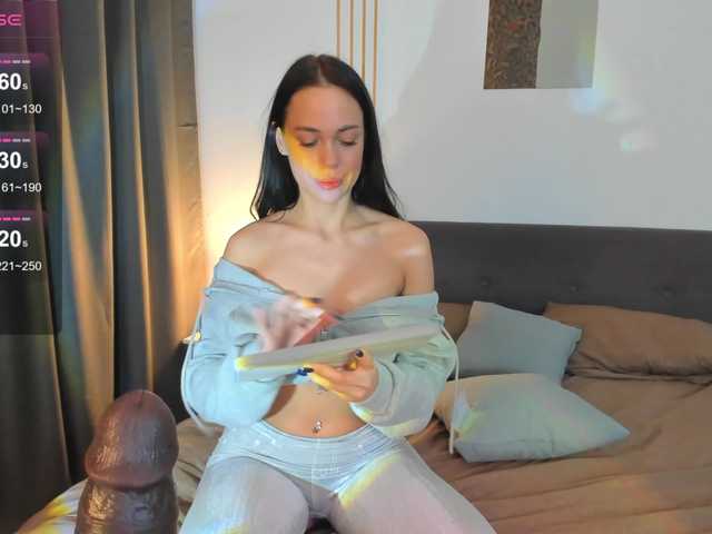 Luckydicewow's BongaCams show and profile