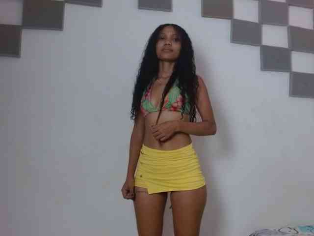 latincouple777 webcam