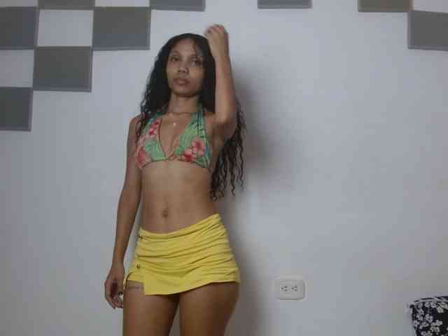 latincouple777 webcam