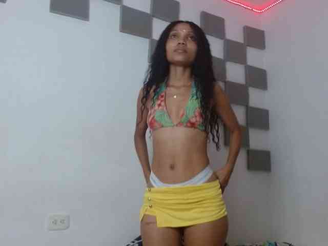 latincouple777 webcam