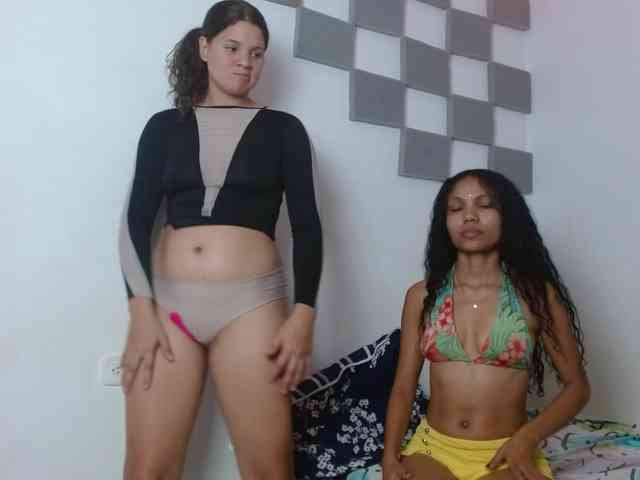 latincouple777 webcam