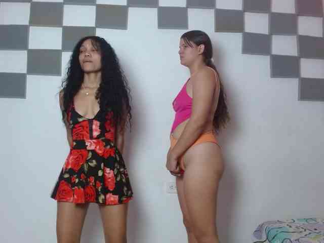 latincouple777 webcam