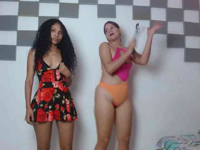 latincouple777 webcam
