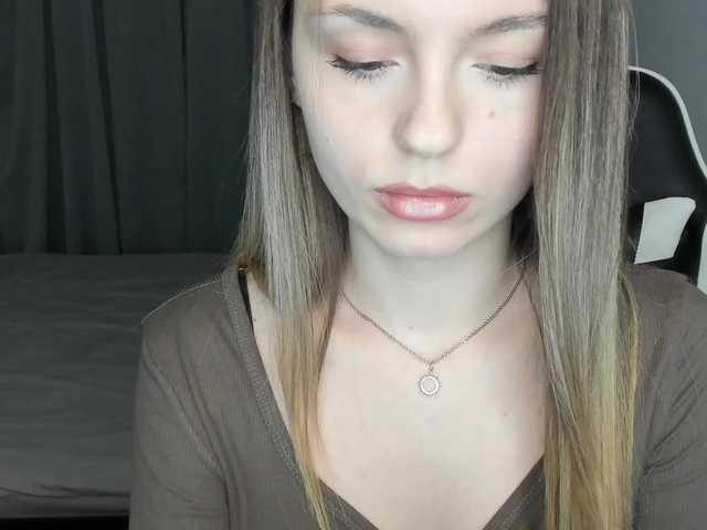 EmilySkout's BongaCams show and profile