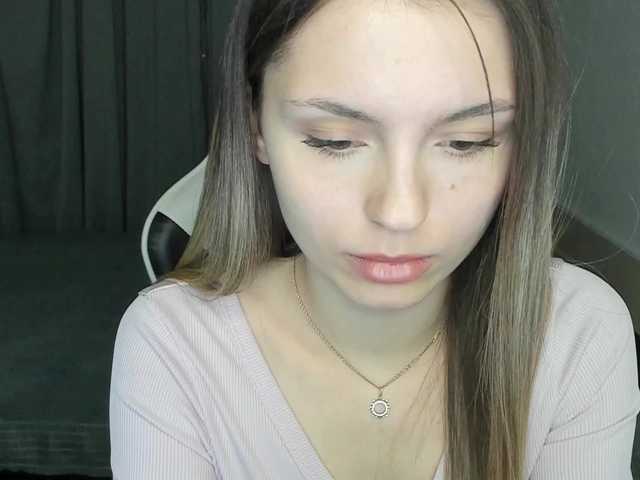 EmilySkout's BongaCams show and profile