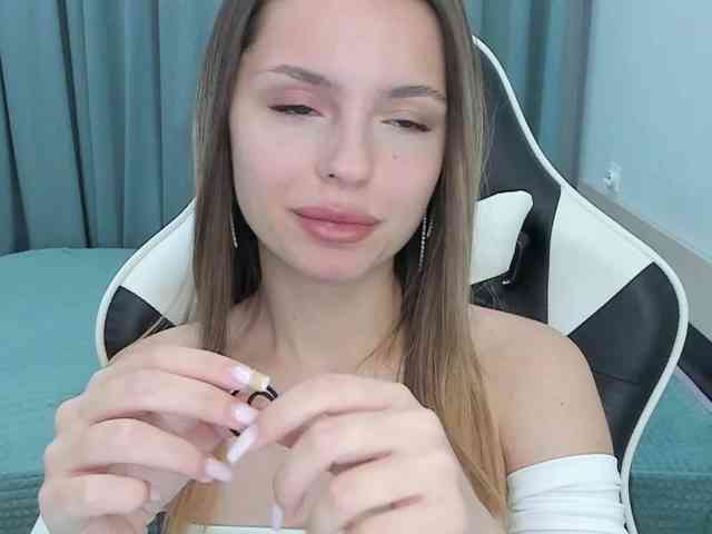 EmilySkout Live Webcam on BongaCams