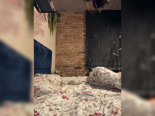 -Your-Michelle-'s BongaCams show and profile