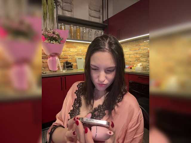 -Your-Michelle-'s BongaCams show and profile