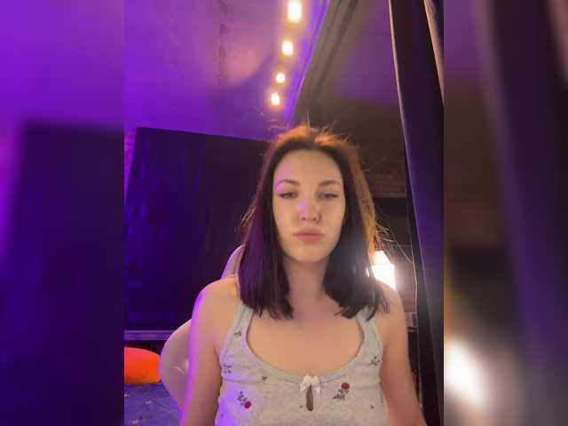 -Your-Michelle-'s BongaCams show and profile