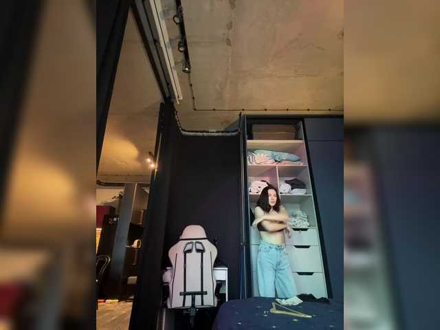 -Your-Michelle-'s BongaCams show and profile