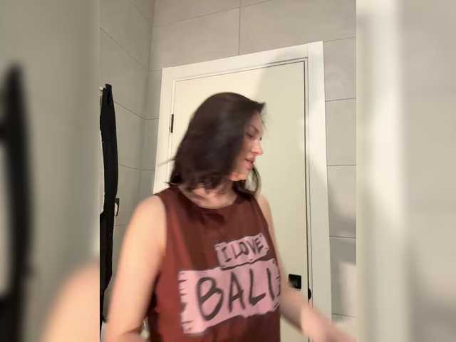 -Your-Michelle-'s BongaCams show and profile