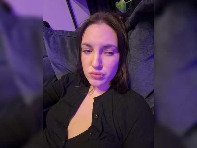 -Your-Michelle-'s BongaCams show and profile