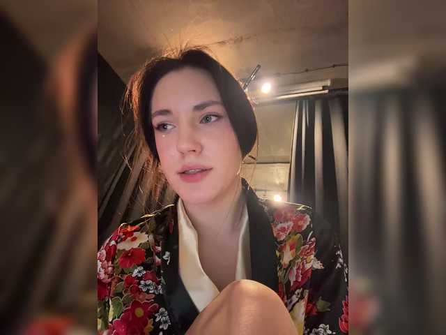 -Your-Michelle-'s BongaCams show and profile