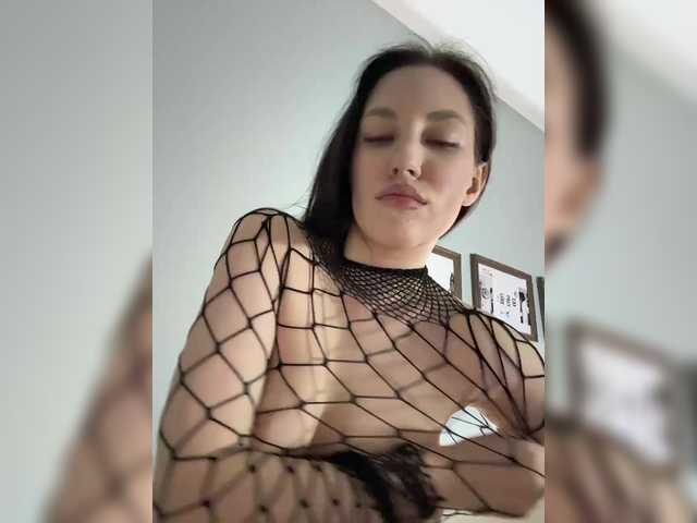 Naked -Your-Michelle- wants you to fuck her body now -Your-Michelle- from BongaCams