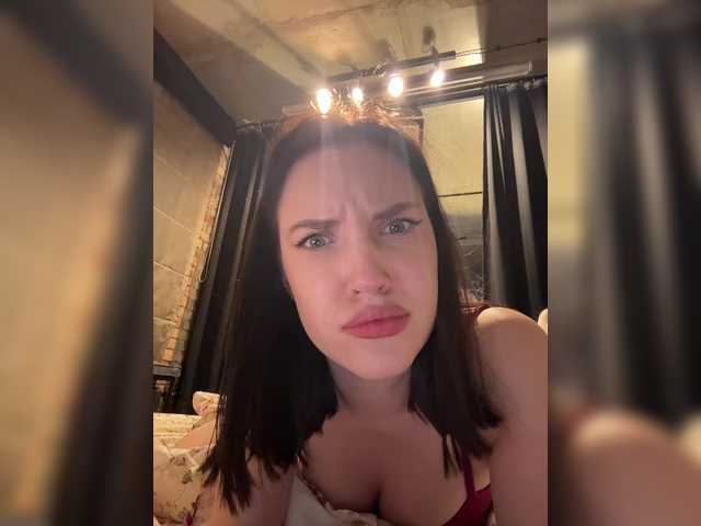 -Your-Michelle-'s BongaCams show and profile