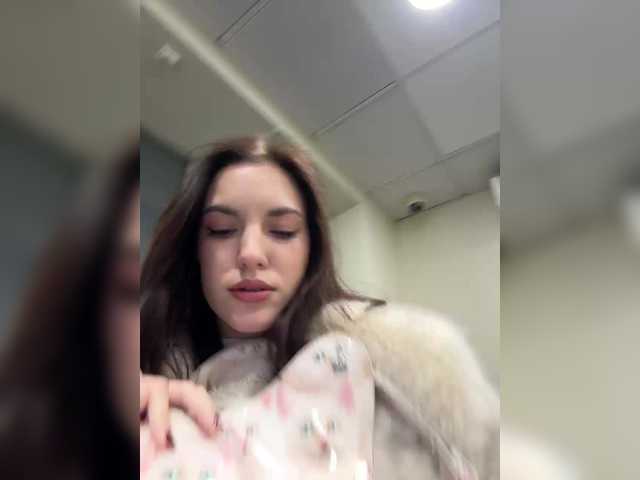 -Your-Michelle-'s BongaCams show and profile