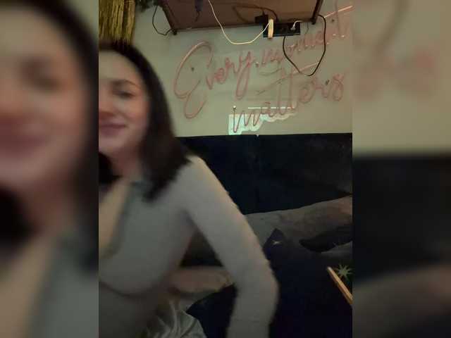 -Your-Michelle-'s BongaCams show and profile