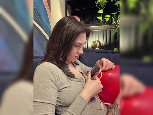 -Your-Michelle-'s BongaCams show and profile