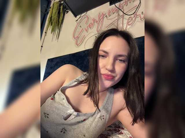 -Your-Michelle-'s BongaCams show and profile