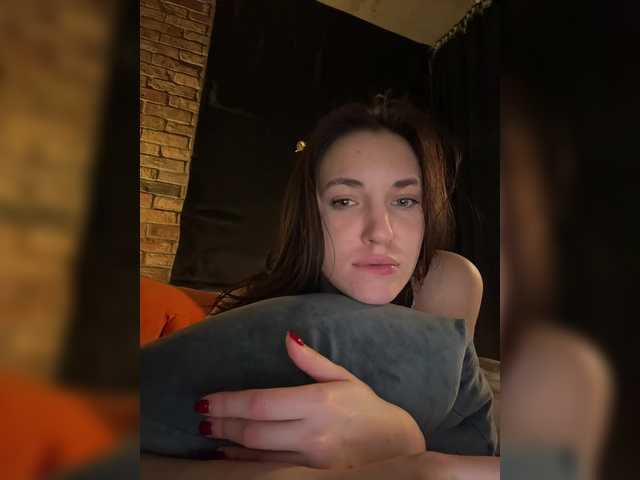 -Your-Michelle-'s BongaCams show and profile