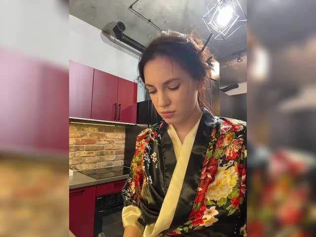 -Your-Michelle-'s BongaCams show and profile