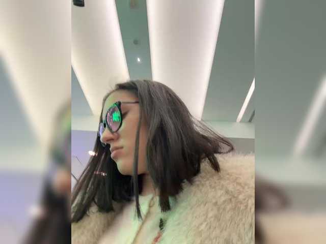 -Your-Michelle-'s BongaCams show and profile