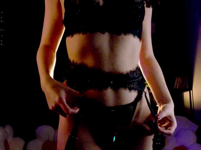 -Your-Michelle-'s BongaCams show and profile