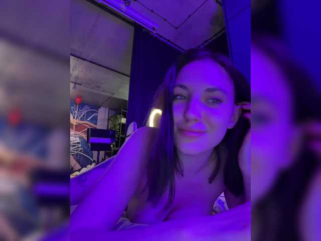 -Your-Michelle-'s BongaCams show and profile