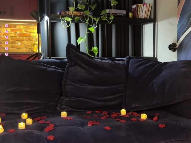 -Your-Michelle-'s BongaCams show and profile