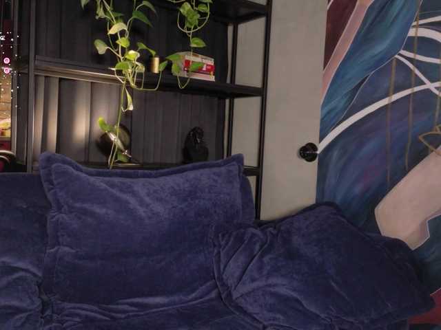 -Your-Michelle-'s BongaCams show and profile