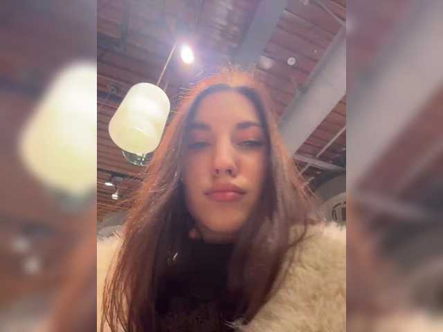 -Your-Michelle-'s BongaCams show and profile