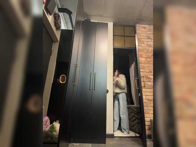 -Your-Michelle-'s BongaCams show and profile