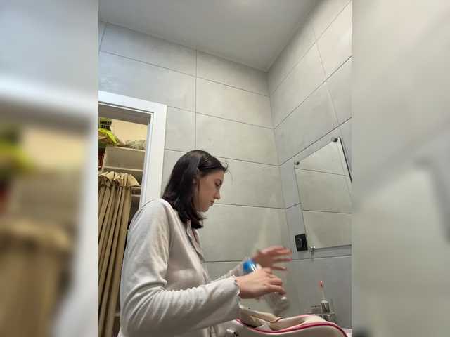 -Your-Michelle-'s BongaCams show and profile