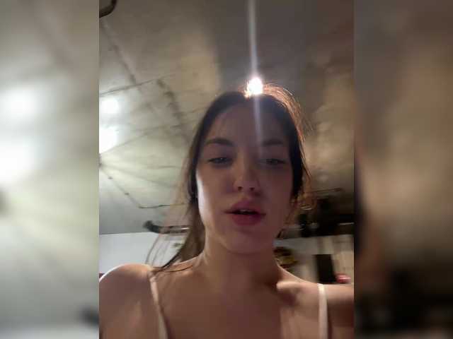 -Your-Michelle-'s BongaCams show and profile