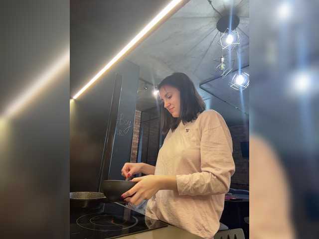 -Your-Michelle-'s BongaCams show and profile