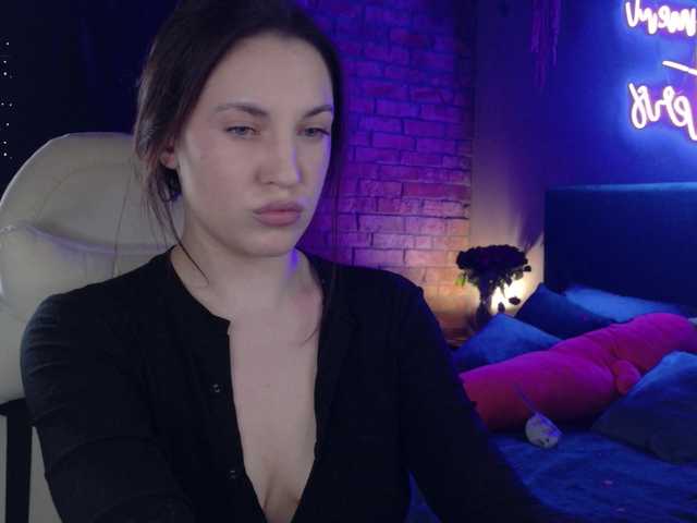 -Your-Michelle-'s BongaCams show and profile