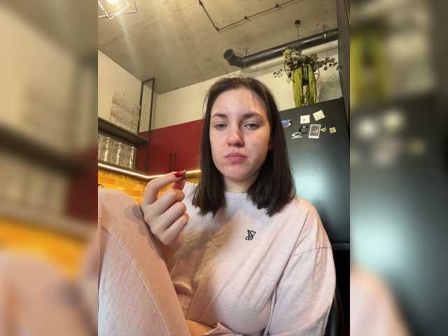 -Your-Michelle-'s BongaCams show and profile